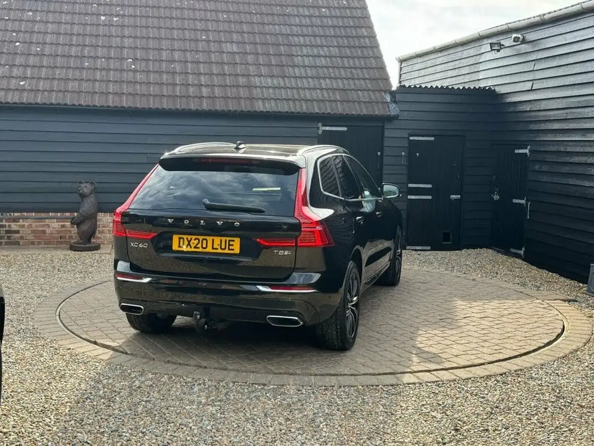 2020-volvo-xc60-20-t8-inscription-299bhp-4x4-ss-big-26