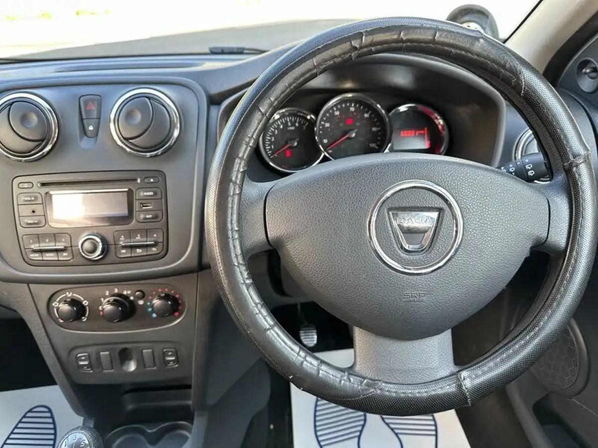 2016-dacia-sandero-12-ambiance-big-19