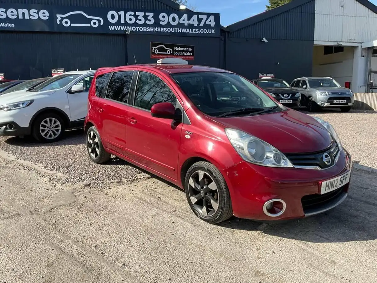 2012-nissan-note-15td-n-tec-big-49