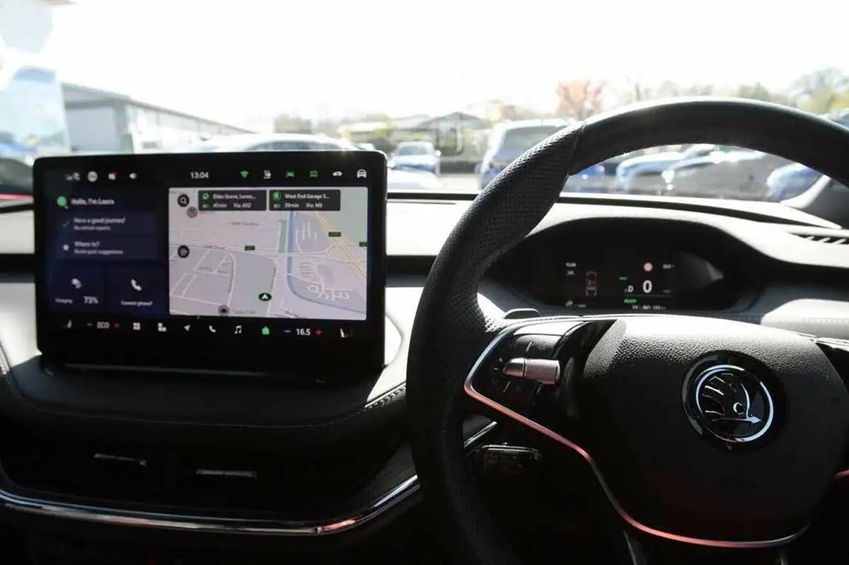 2024-skoda-enyaq-big-13