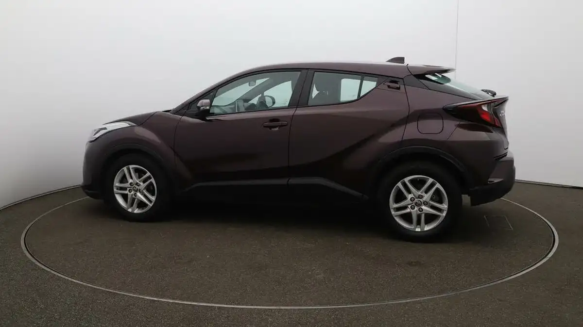 2022-toyota-c-hr-18-vvt-i-icon-big-50