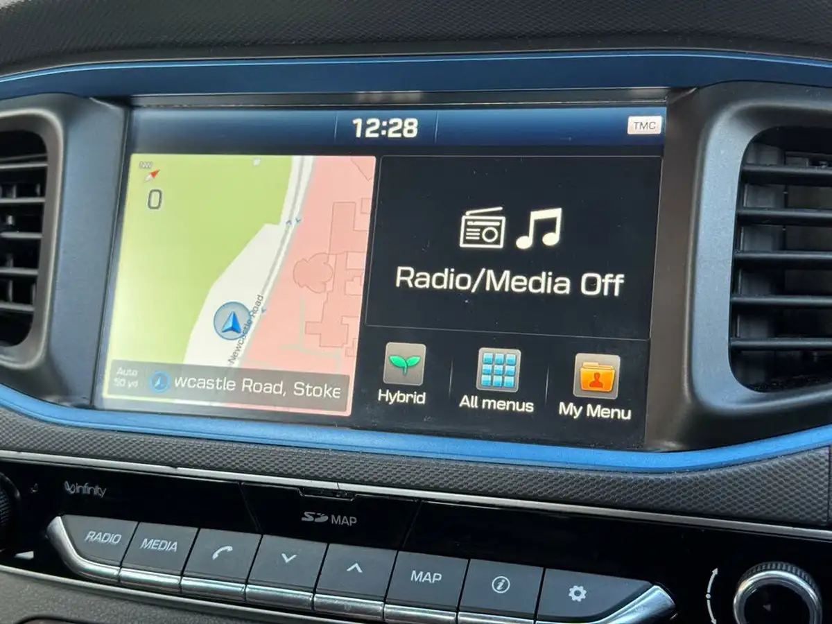 2018-hyundai-ioniq-16-gdi-premium-hybrid-big-26