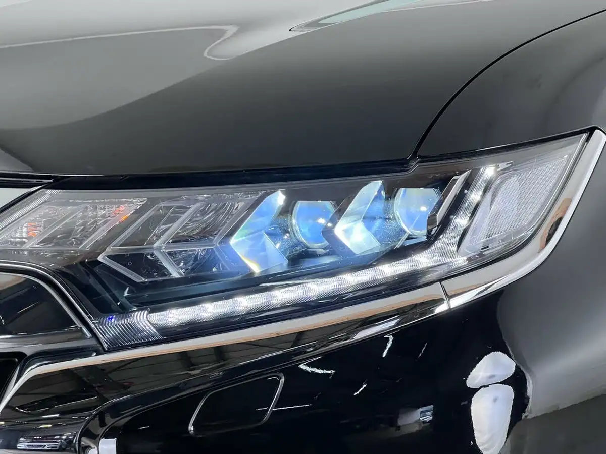 2019-mitsubishi-outlander-24-exceed-phev-big-5