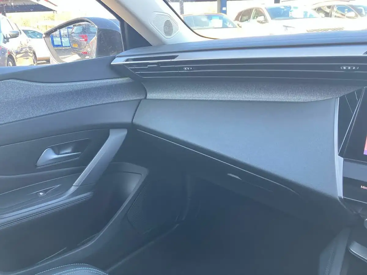 2023-peugeot-308-sw-12-puretech-allure-130ps-ss-eat8-big-55