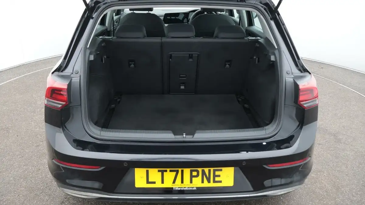 2021-volkswagen-golf-15-etsi-style-150ps-hatchback-big-17