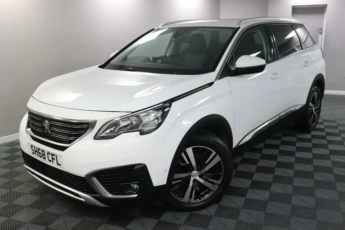 2018-peugeot-5008-suv-15-bluehdi-allure-big-15