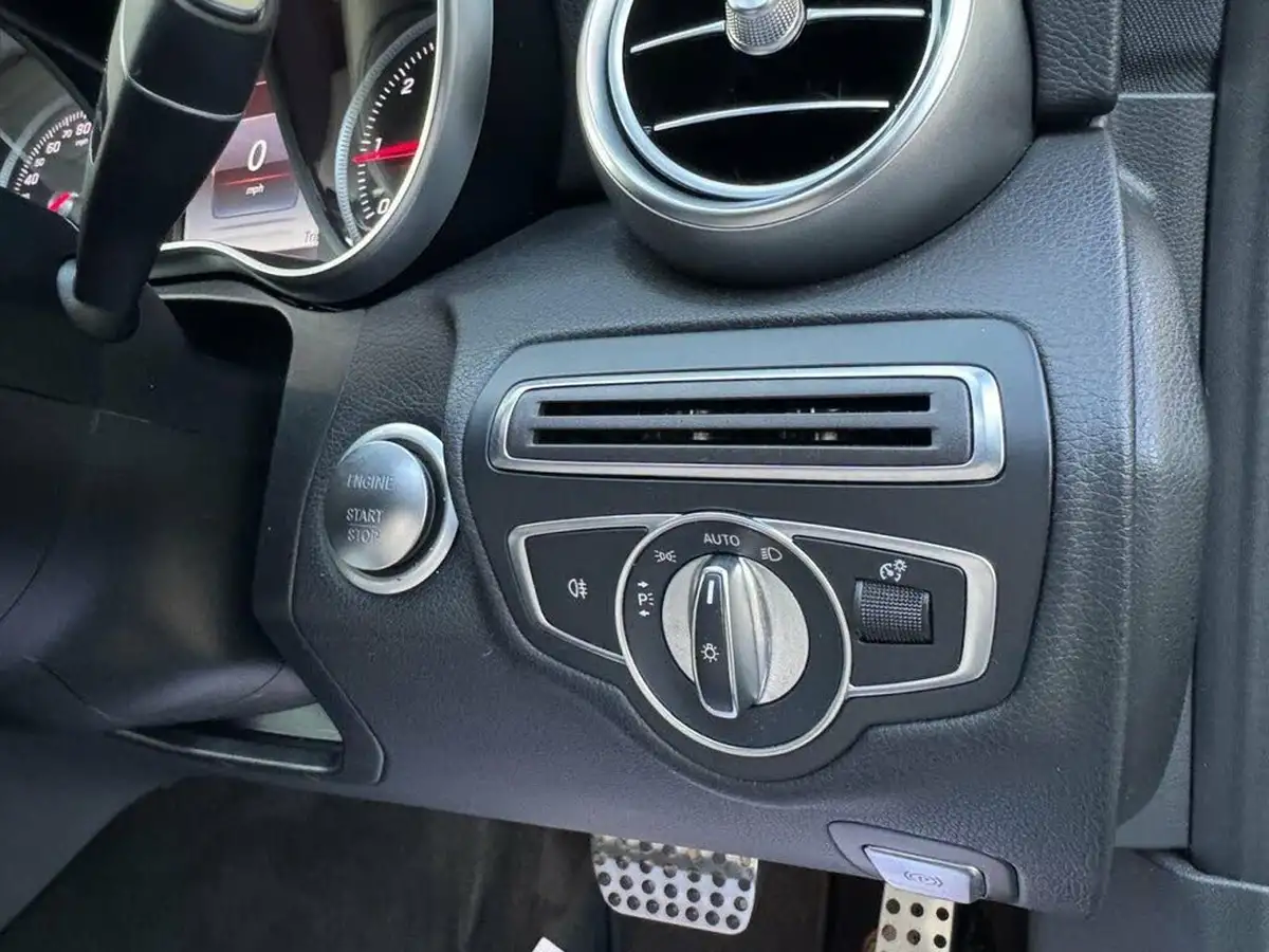 2017-mercedes-benz-c-class-21d-c220d-amg-line-premiumss-coupe-2d-9g-tronic-plus-big-33