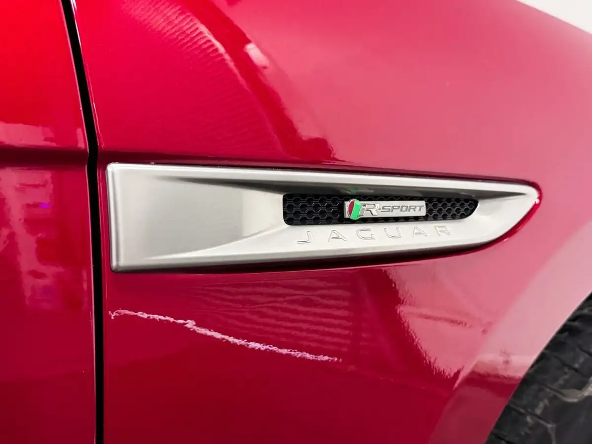 2019-jaguar-f-pace-20-i4d-r-sport-180ps-auto-big-17