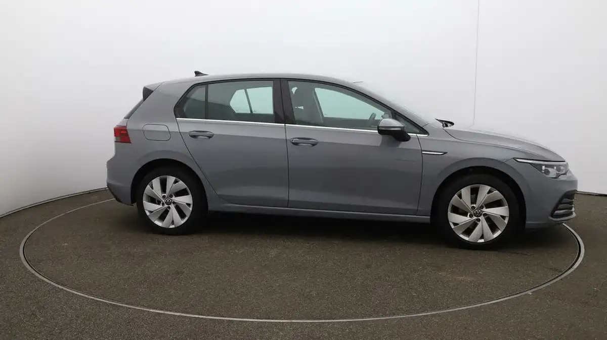 2020-volkswagen-golf-15-tsi-style-130ps-hatchback-big-41