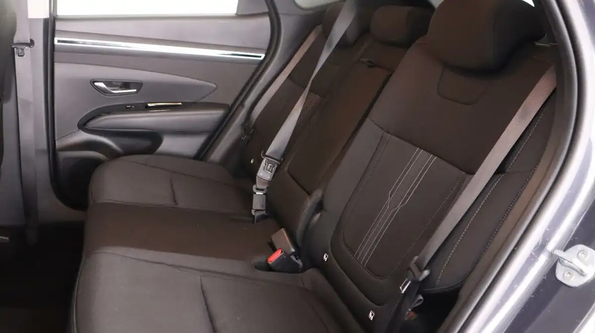 2022-hyundai-tucson-16-t-gdi-premium-230ps-hybrid-auto-big-15