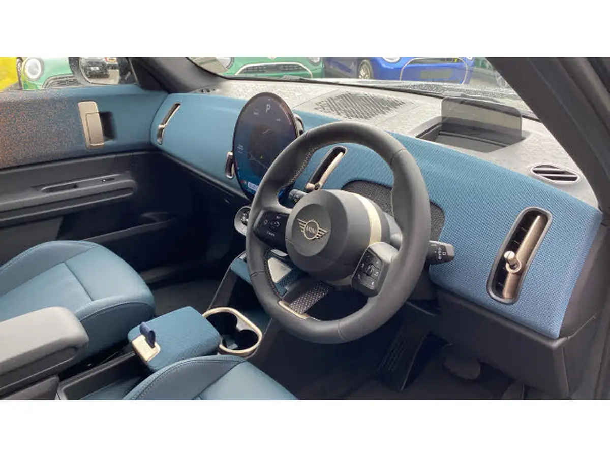 2024-mini-countryman-e-cooper-e-exclusive-big-5