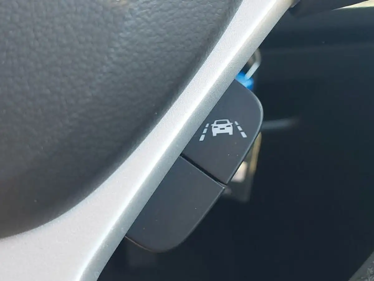 2022-suzuki-vitara-14-boosterjet-sz-t-big-16