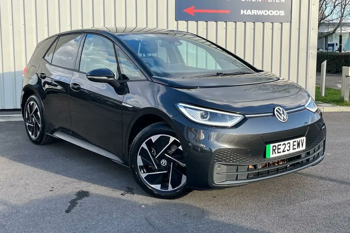 2022-volkswagen-id3-e-family-204ps-performance-big-0