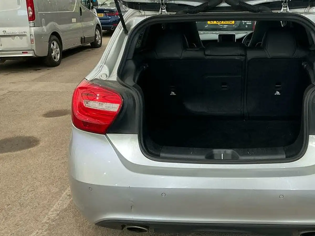 2013-mercedes-benz-a-class-16-a200-sport-156bhp-7g-dct-big-8