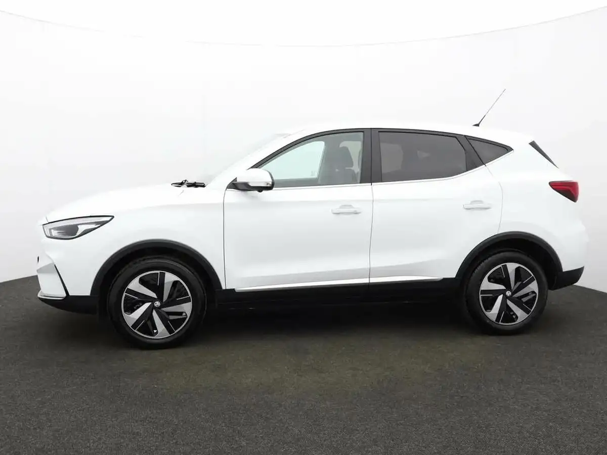 2023-mg-zs-suv-e-se-ev-176ps-big-3