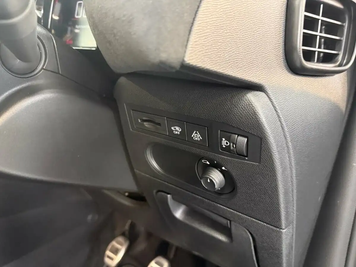 2019-ds-ds-3-crossback-12-puretech-performance-line-100ps-big-32