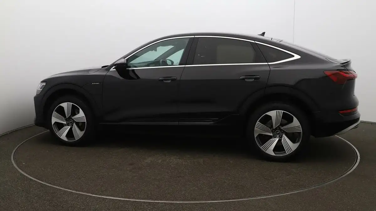 2021-audi-e-tron-55e-s-line-sportback-big-51