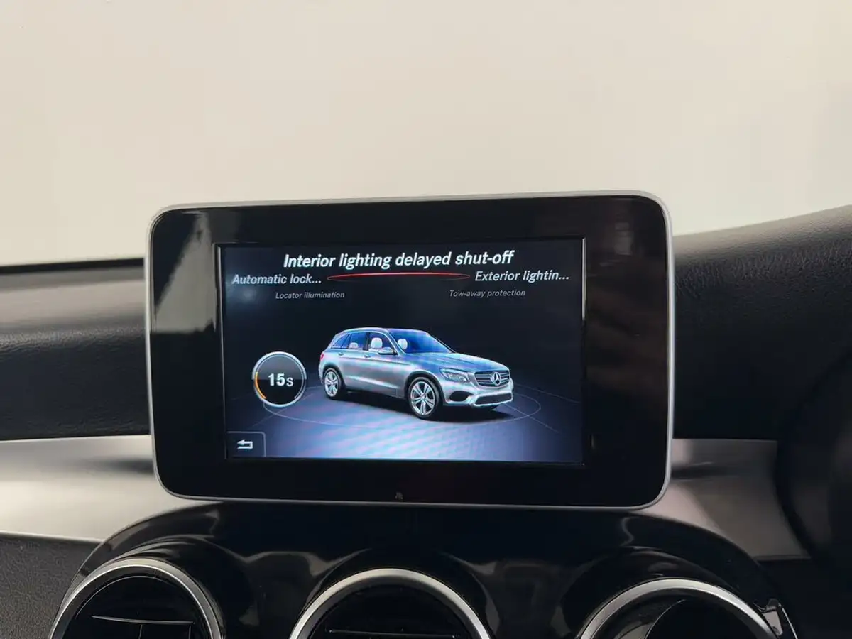 2018-mercedes-benz-glc-class-21d-glc220d-urban-edition-big-61