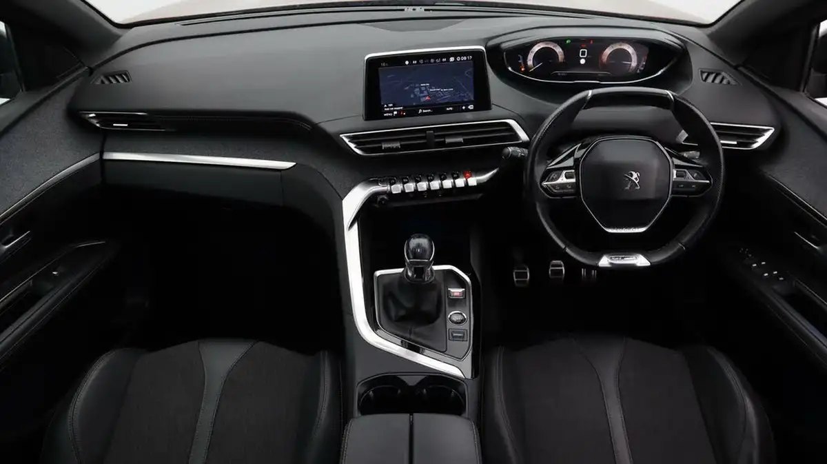 2019-peugeot-3008-suv-12-puretech-gt-line-big-13