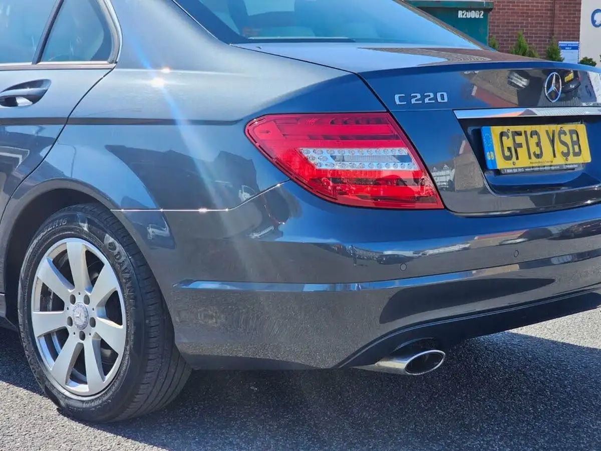 2013-mercedes-benz-c-class-21cdi-c220-cdi-executive-se-170bhp-saloon-4d-7g-tronic-plus-big-40