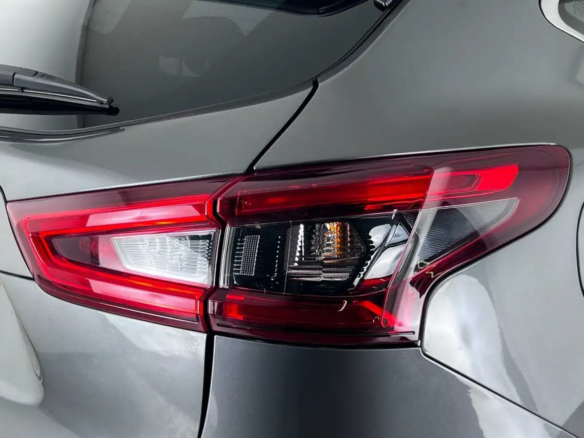 2019-nissan-qashqai-15dci-n-motion-drive-assist-pack-big-7