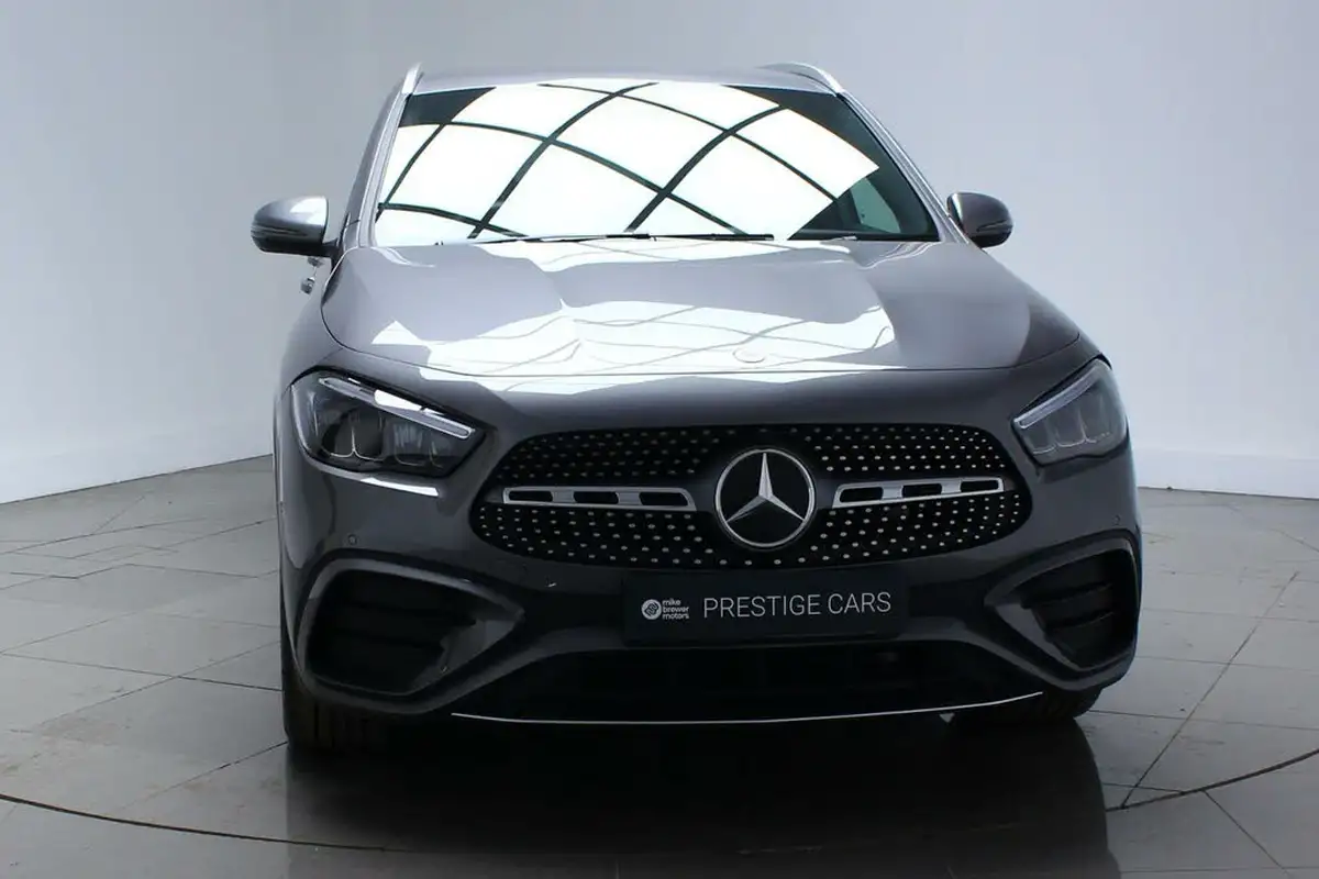 2023-mercedes-benz-gla-class-20d-gla-220d-amg-line-premium-suv-big-1