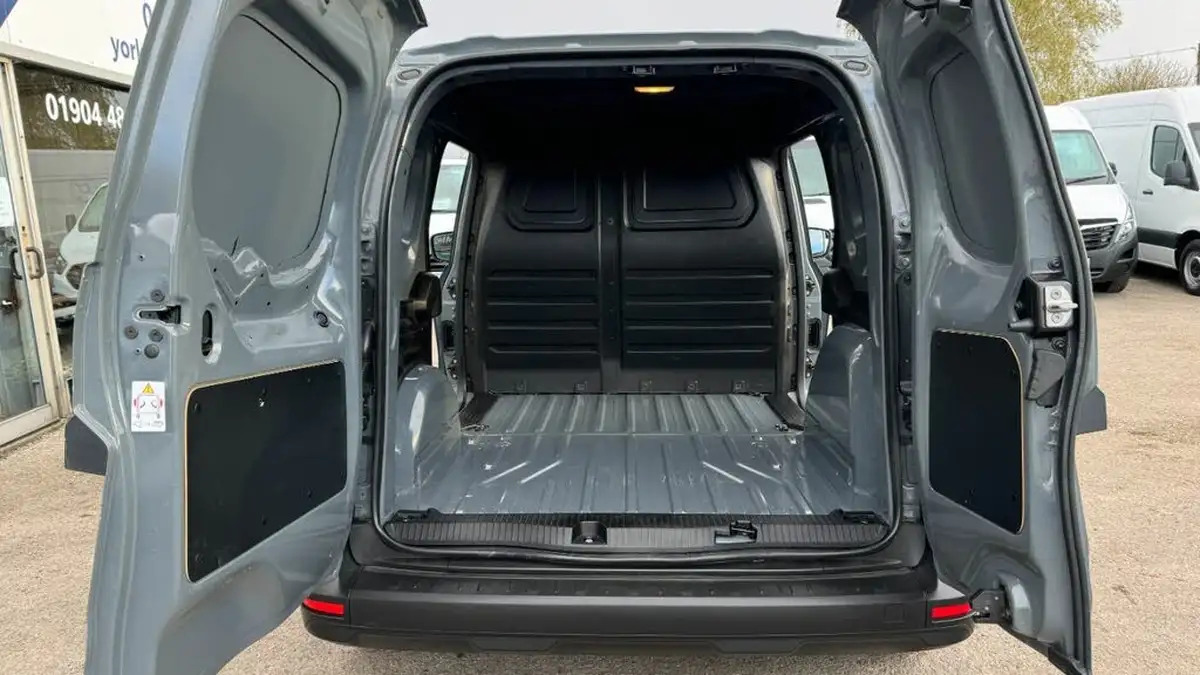 2023-renault-kangoo-15dci-ml19-95-start-big-20