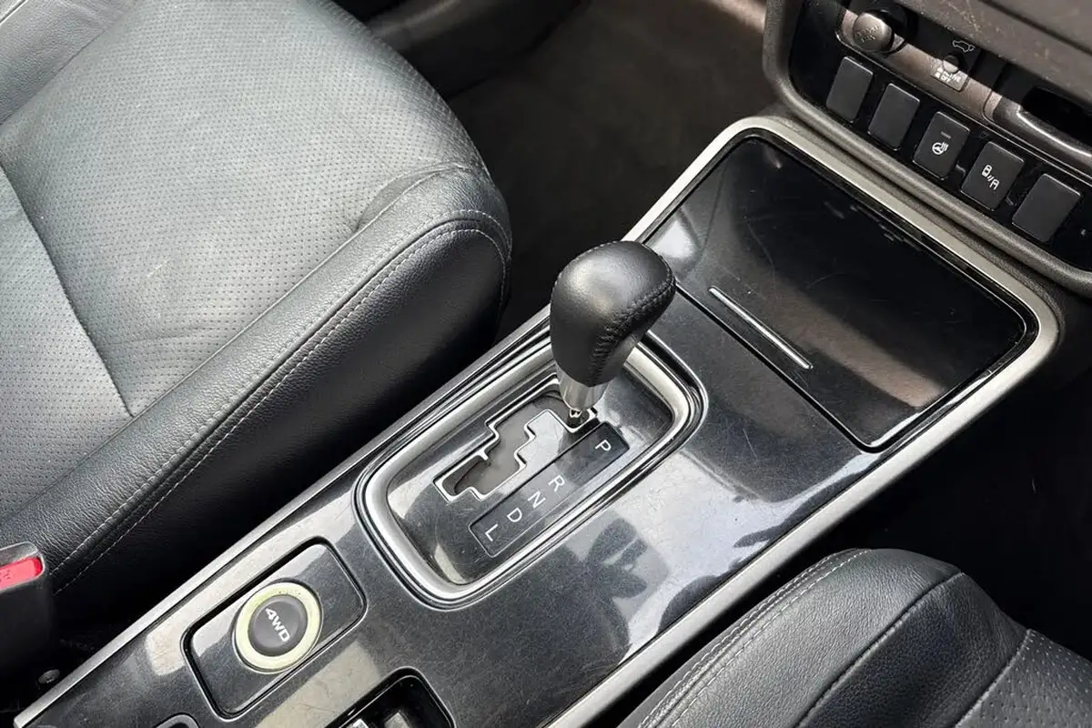 2017-mitsubishi-outlander-22di-d-4-auto-big-22