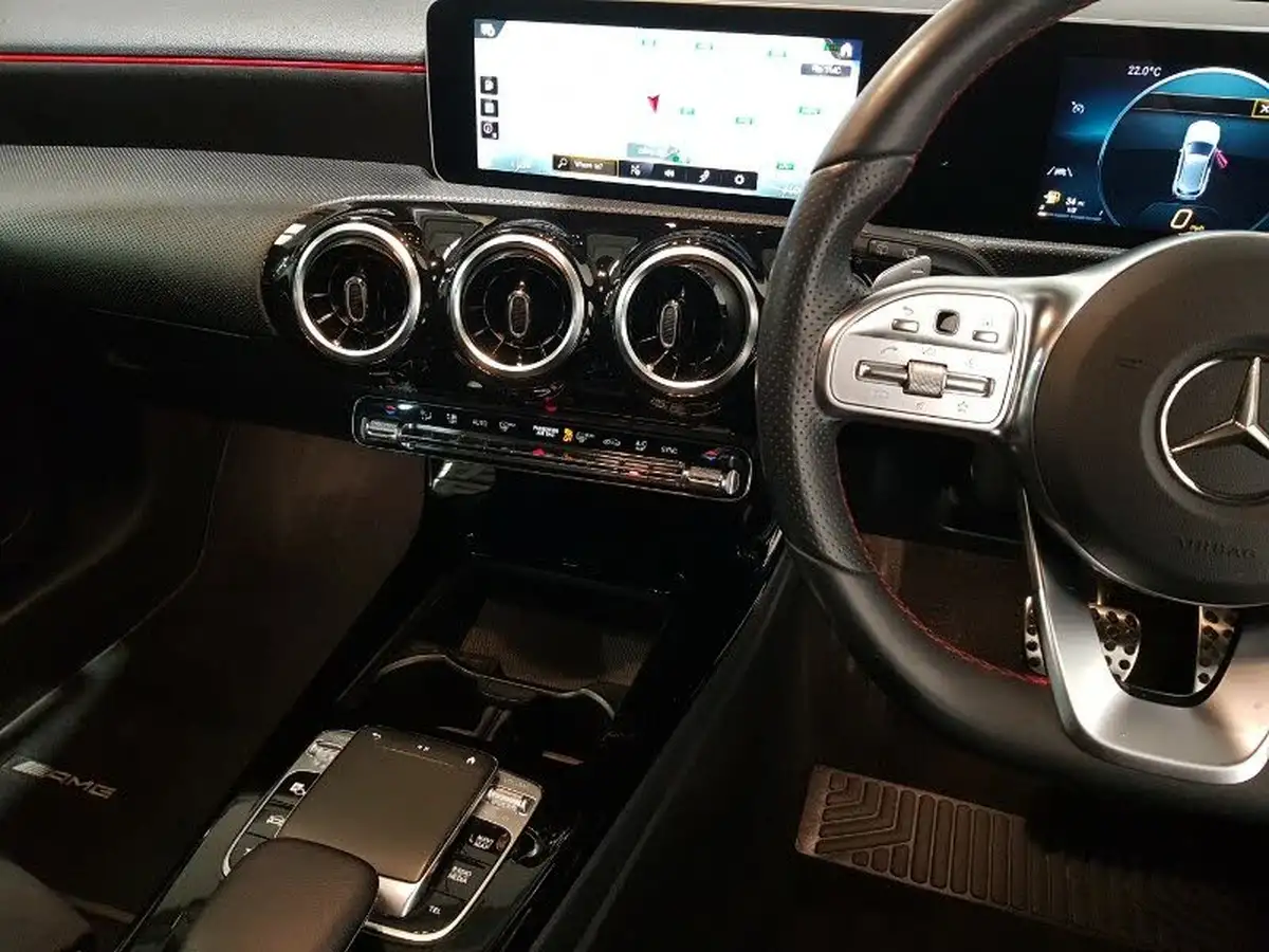 2019-mercedes-benz-a-class-13-a180-amg-line-executive-hatchback-5d-7g-dct-big-10