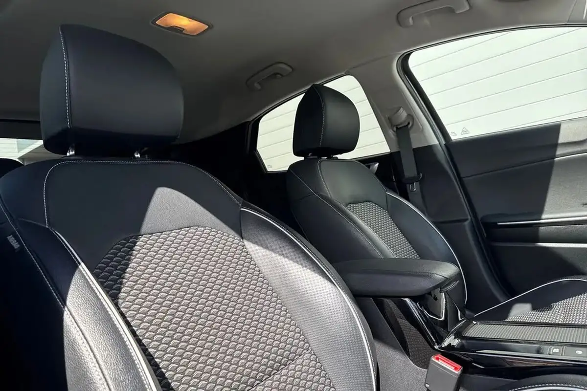 2023-kia-xceed-15-t-gdi-3-158bhp-big-23