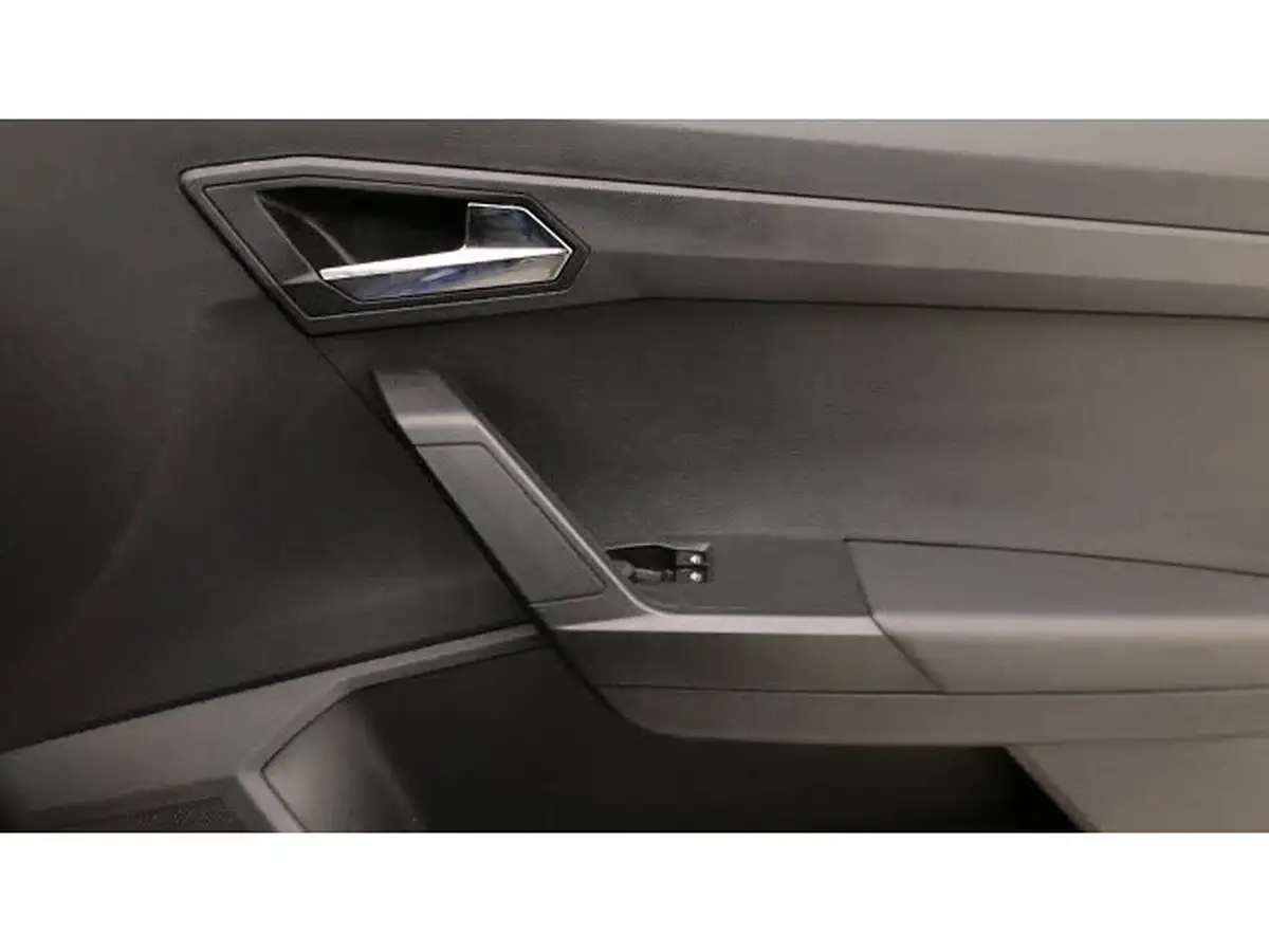 2017-seat-ibiza-10-tsi-se-big-18