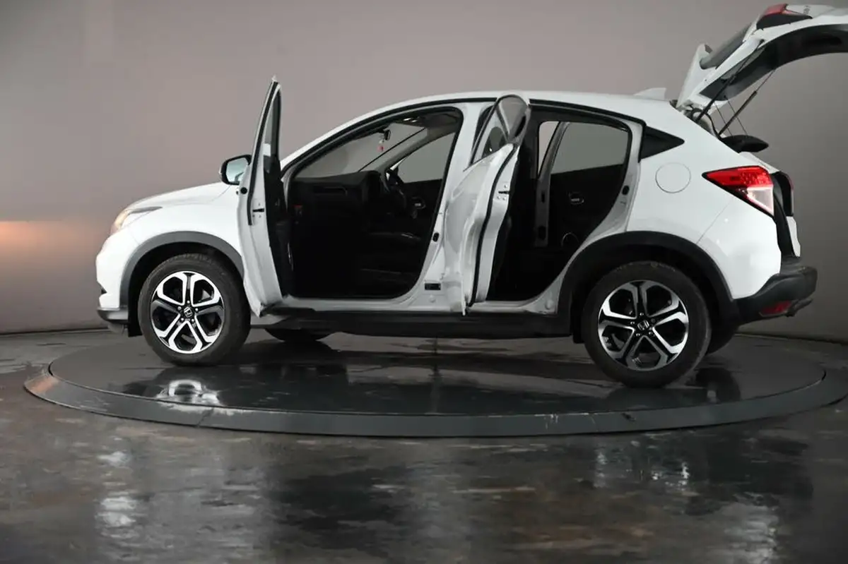2017-honda-hr-v-15-i-vtec-se-navi-big-35