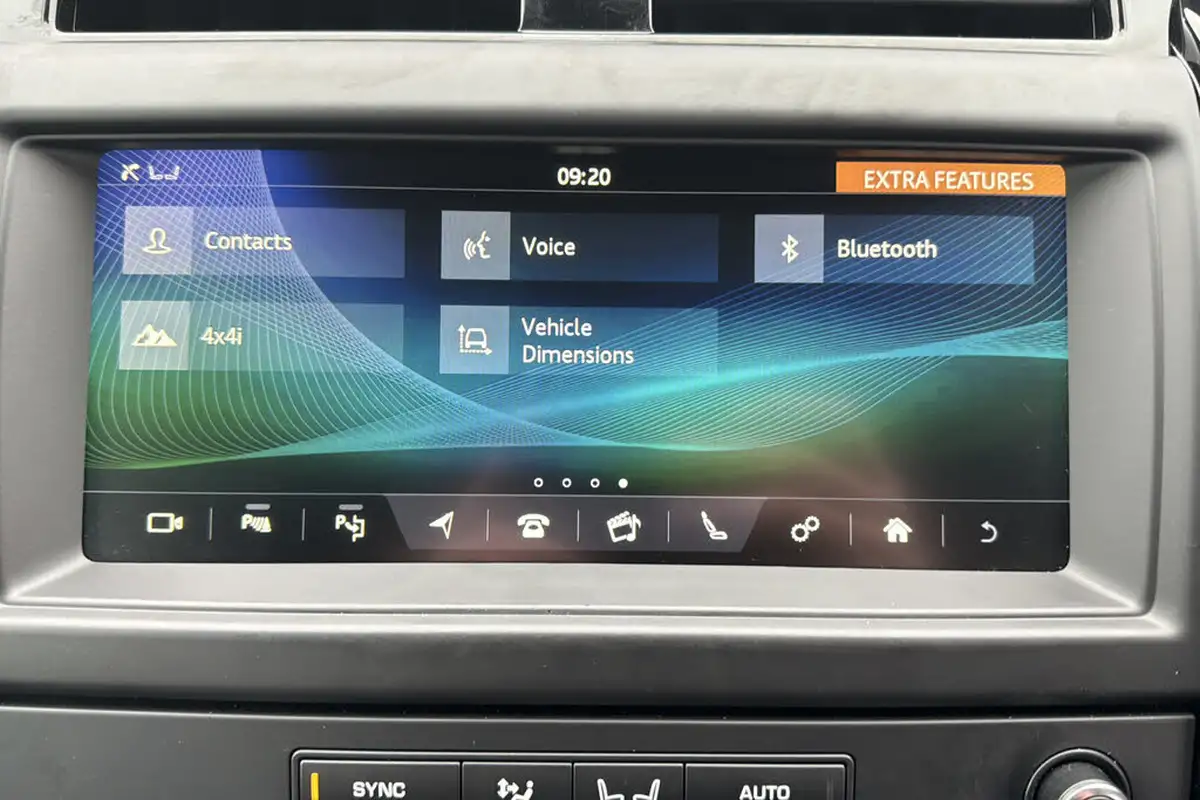 2018-land-rover-discovery-20-si4-se-big-36