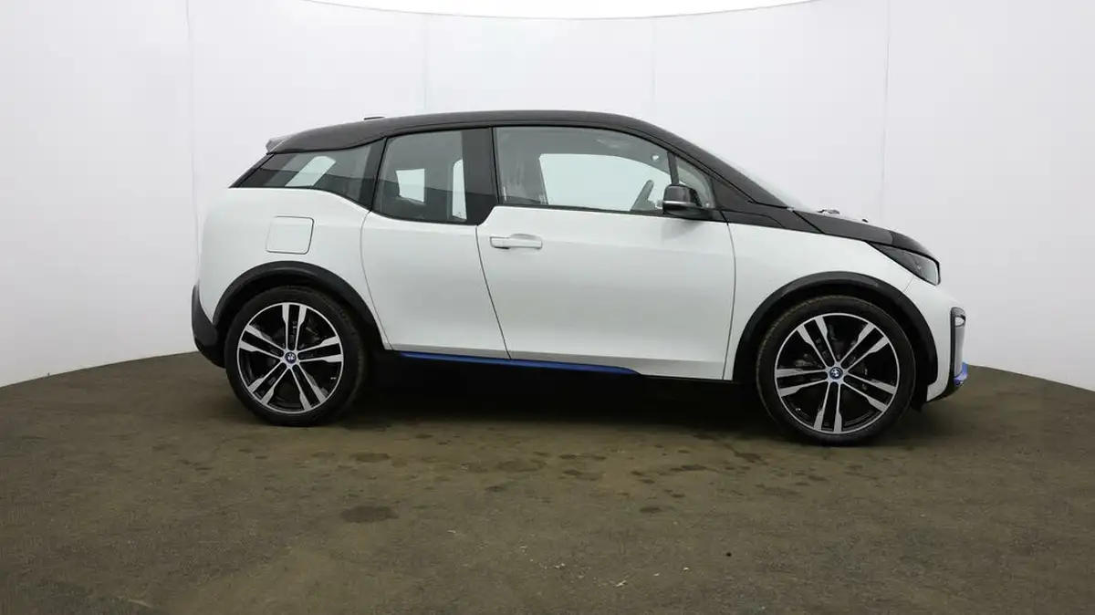 2021-bmw-i3-e-120-ah-big-7