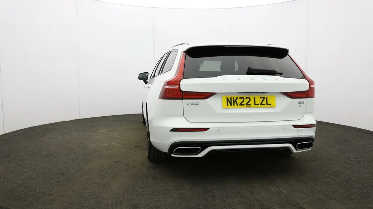 2022-volvo-v60-20-b3-r-design-161bhp-big-58
