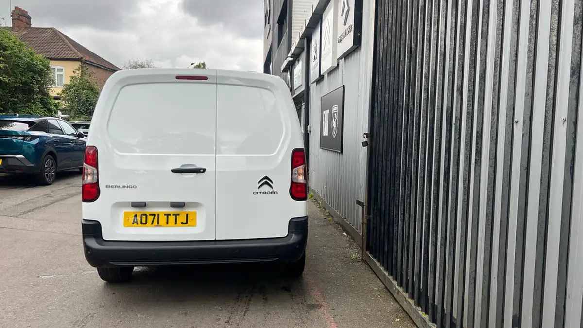 2021-citroen-berlingo-15bluehdi-1000-enterprise-pro-100pseu6d-big-8