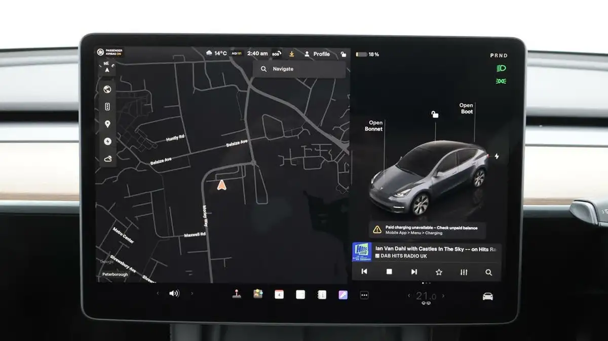 2022-tesla-model-y-e-long-range-big-11