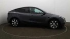 2022-tesla-model-y-e-long-range-small-39