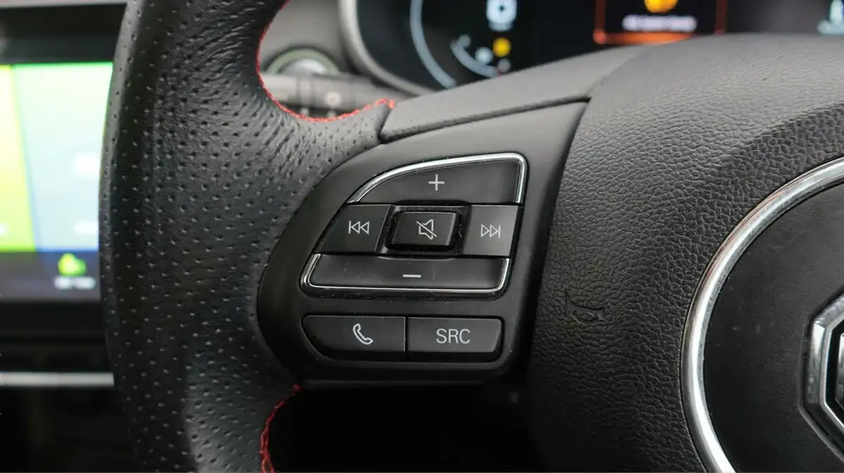 2021-mg-zs-suv-10t-gdi-exclusive-big-24
