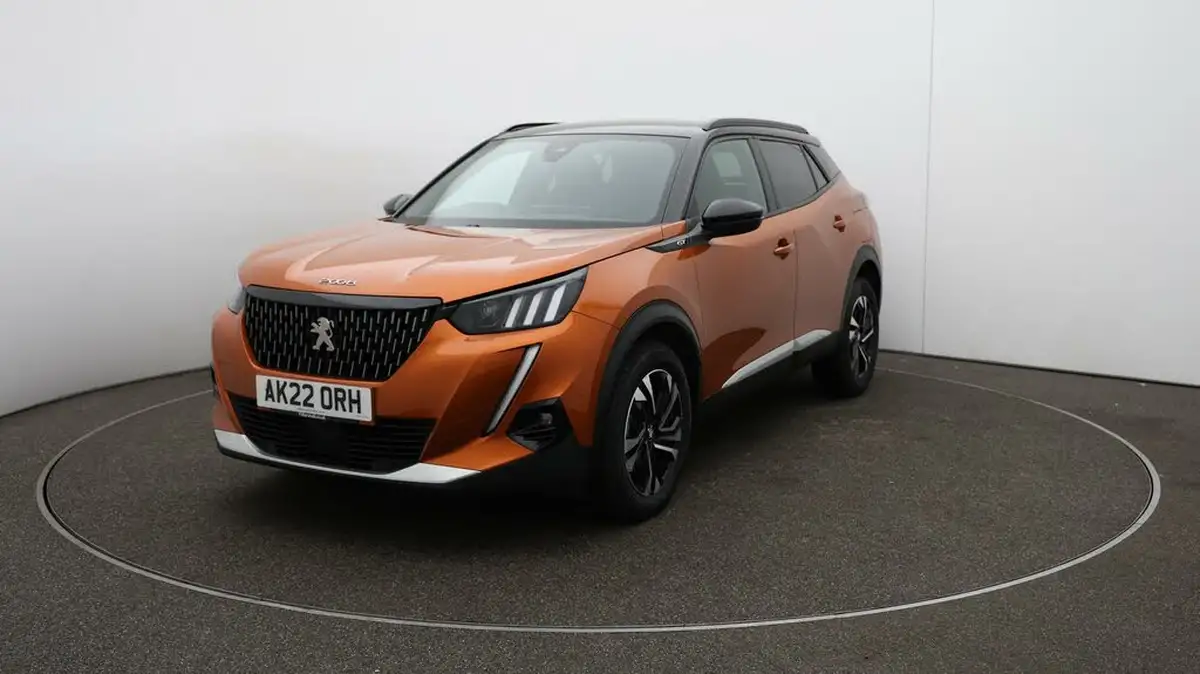 2022-peugeot-2008-suv-12-puretech-gt-big-32