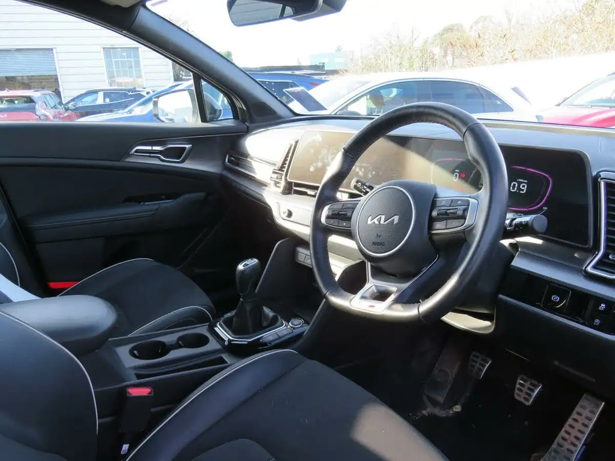 2024-kia-sportage-16-t-gdi-gt-line-148bhp-big-12