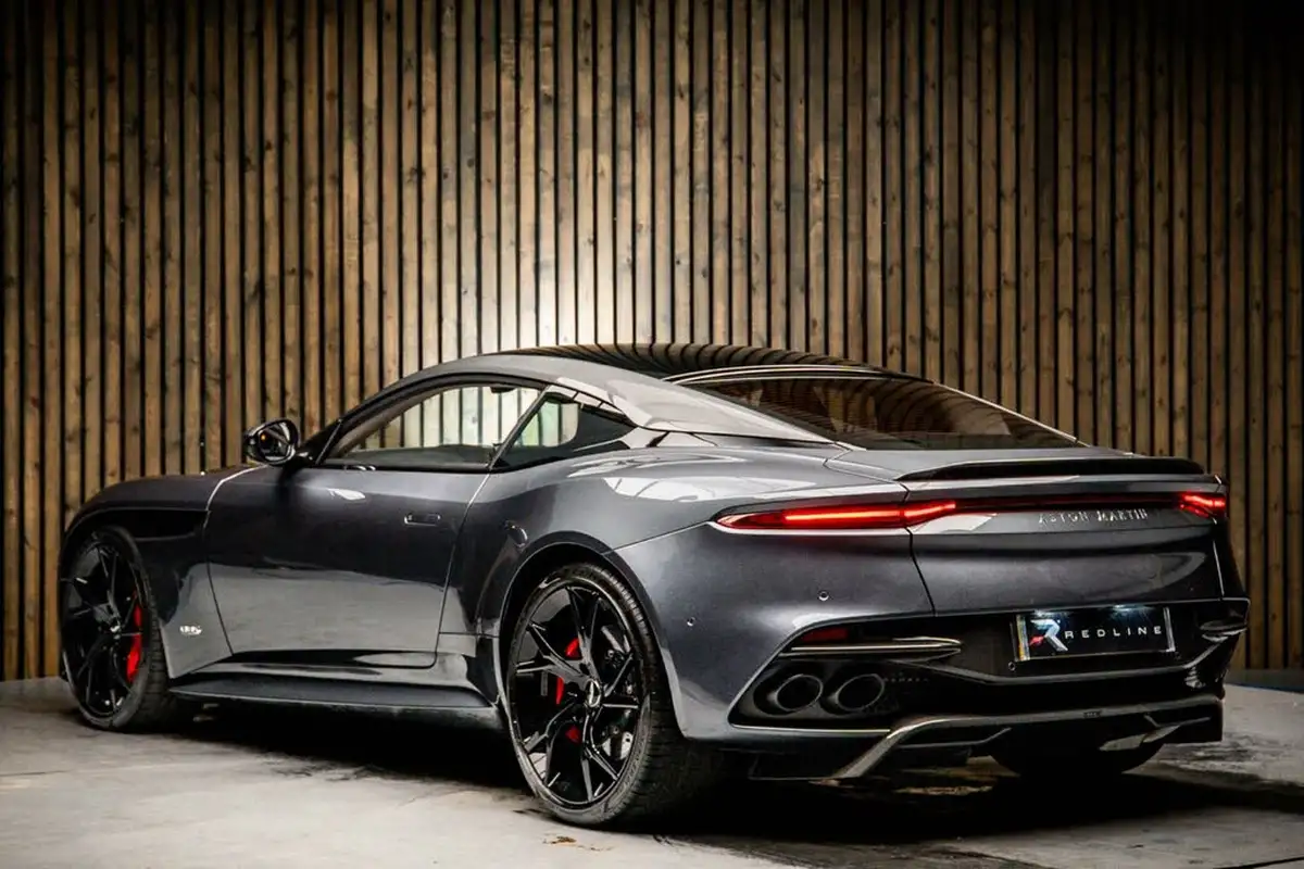 2019-aston-martin-dbs-52-v12-superleggera-big-2