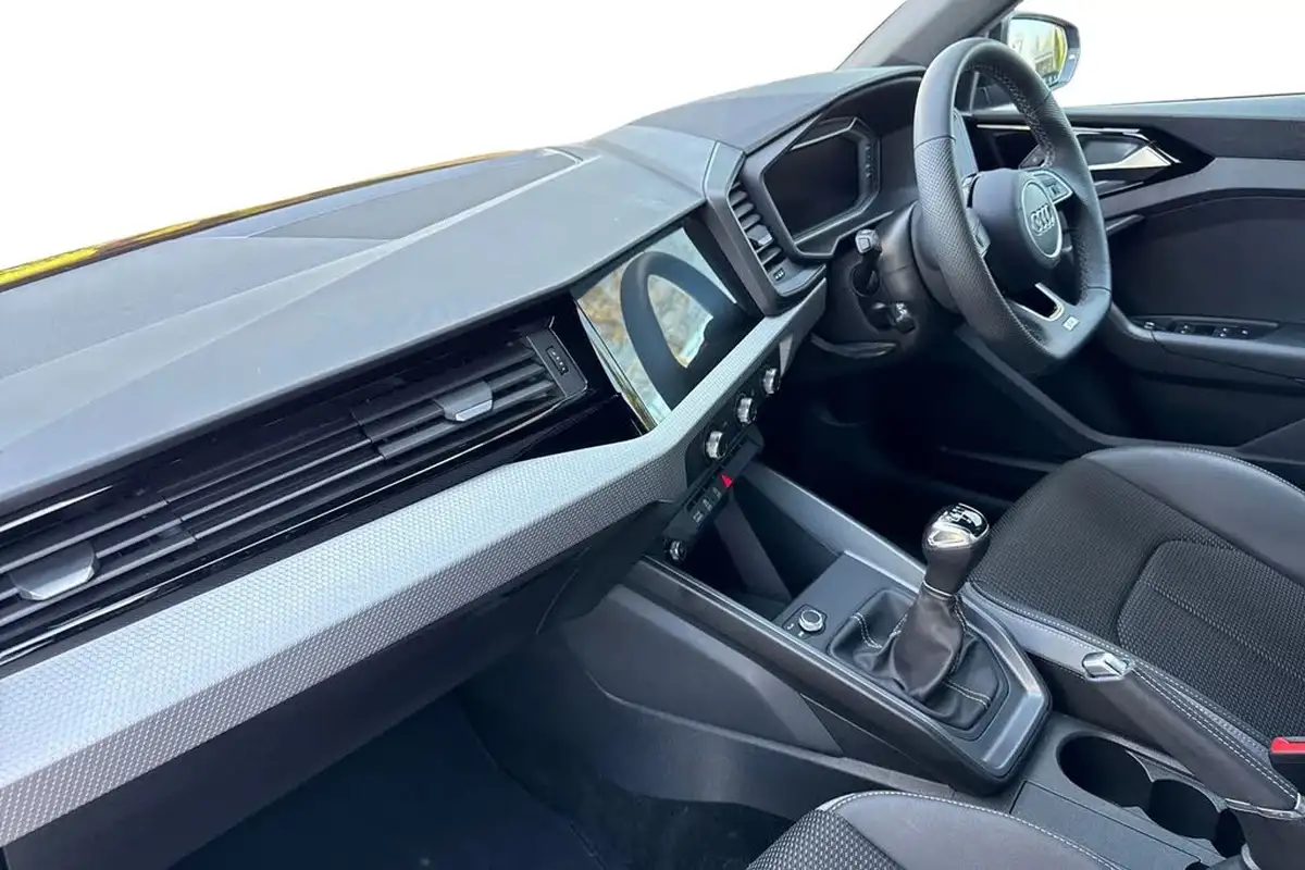 2024-audi-a1-10-30-tfsi-black-edition-116ps-big-14