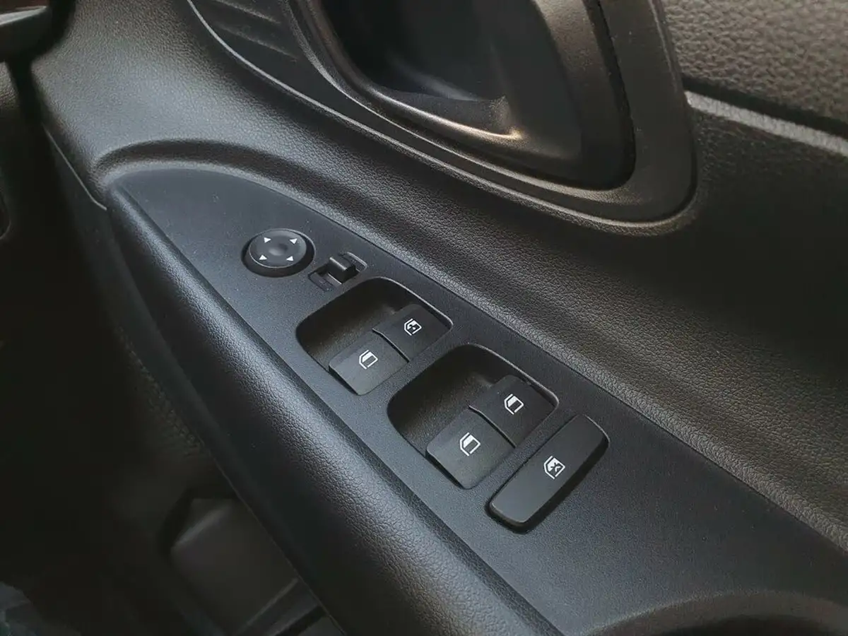 2022-hyundai-i20-10-t-gdi-element-big-28