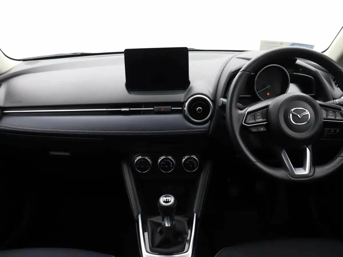 2022-mazda-mazda2-15-e-skyactiv-g-sport-big-12