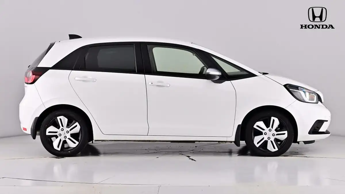 2021-honda-jazz-15-i-mmd-ex-107ps-big-2