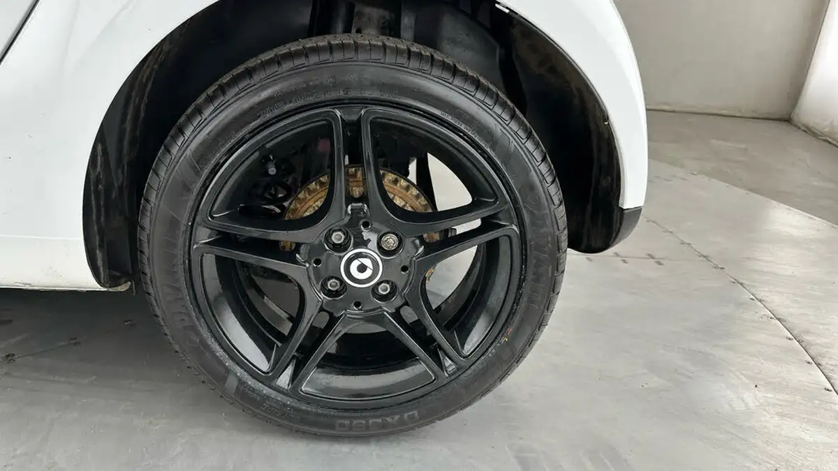 2021-smart-fortwo-eq-premium-coupe-big-17