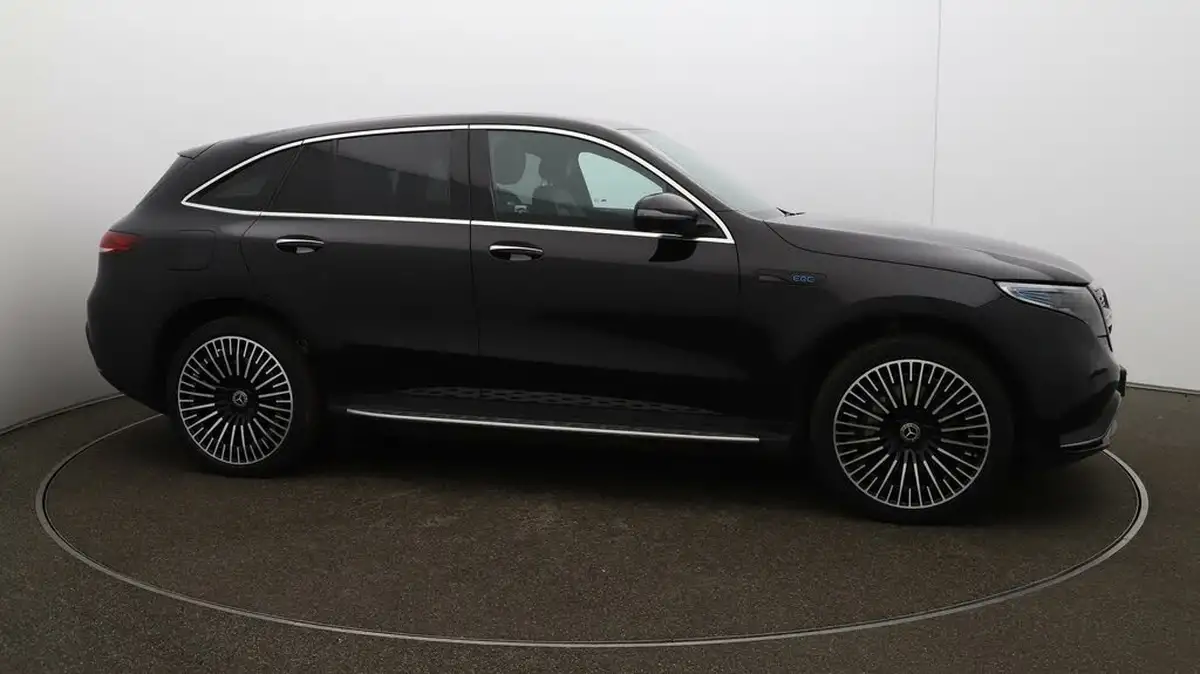 2022-mercedes-benz-eqc-e-eqc-400-amg-line-premium-big-42