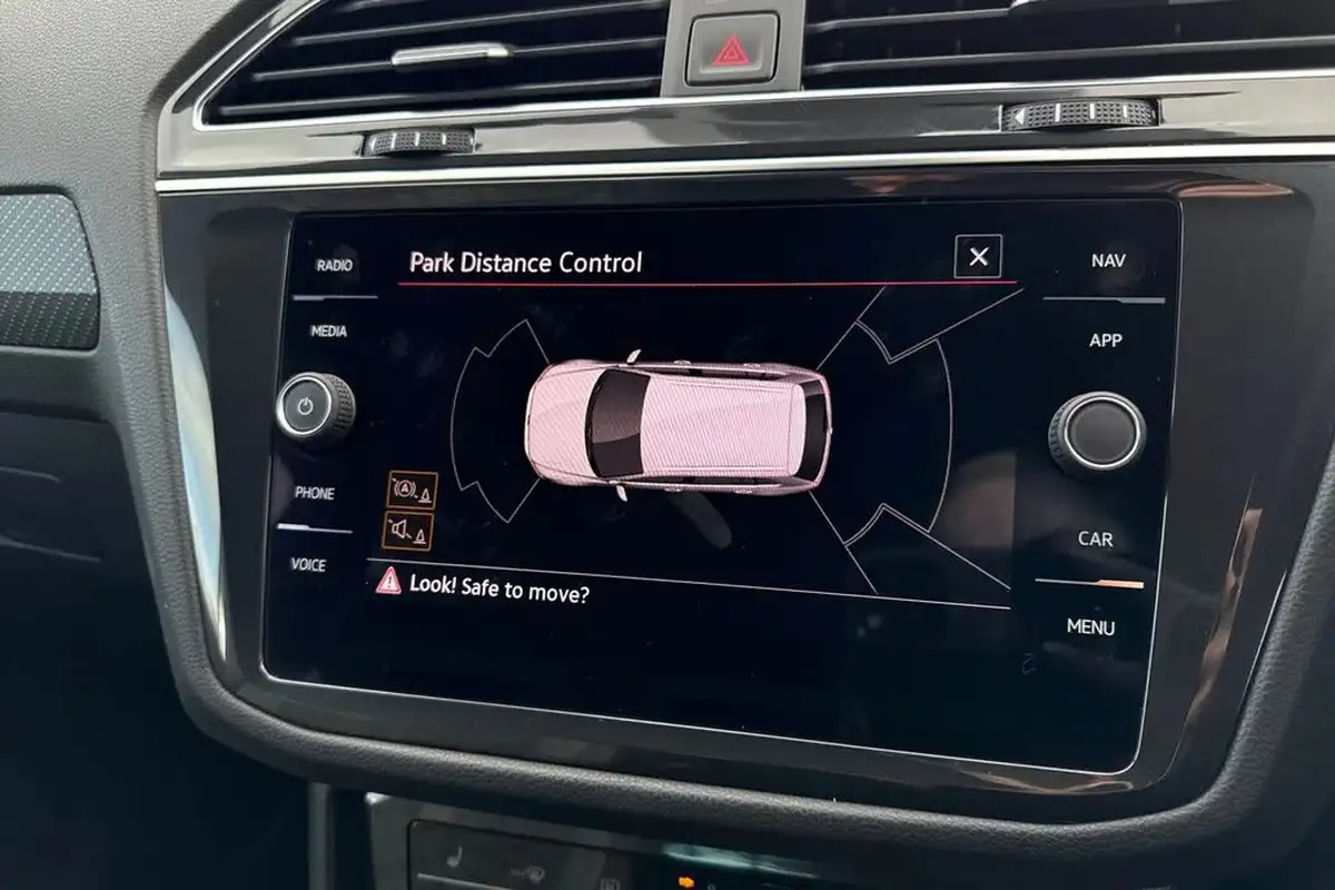 2022-volkswagen-tiguan-15-tsi-r-line-big-53