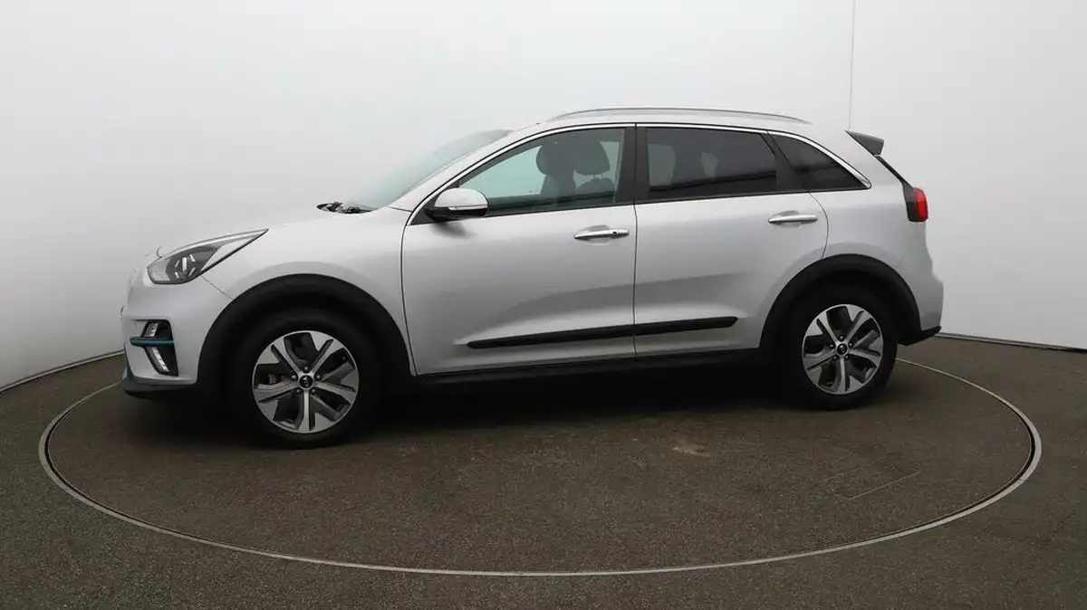 2021-kia-e-niro-ev-3-big-57